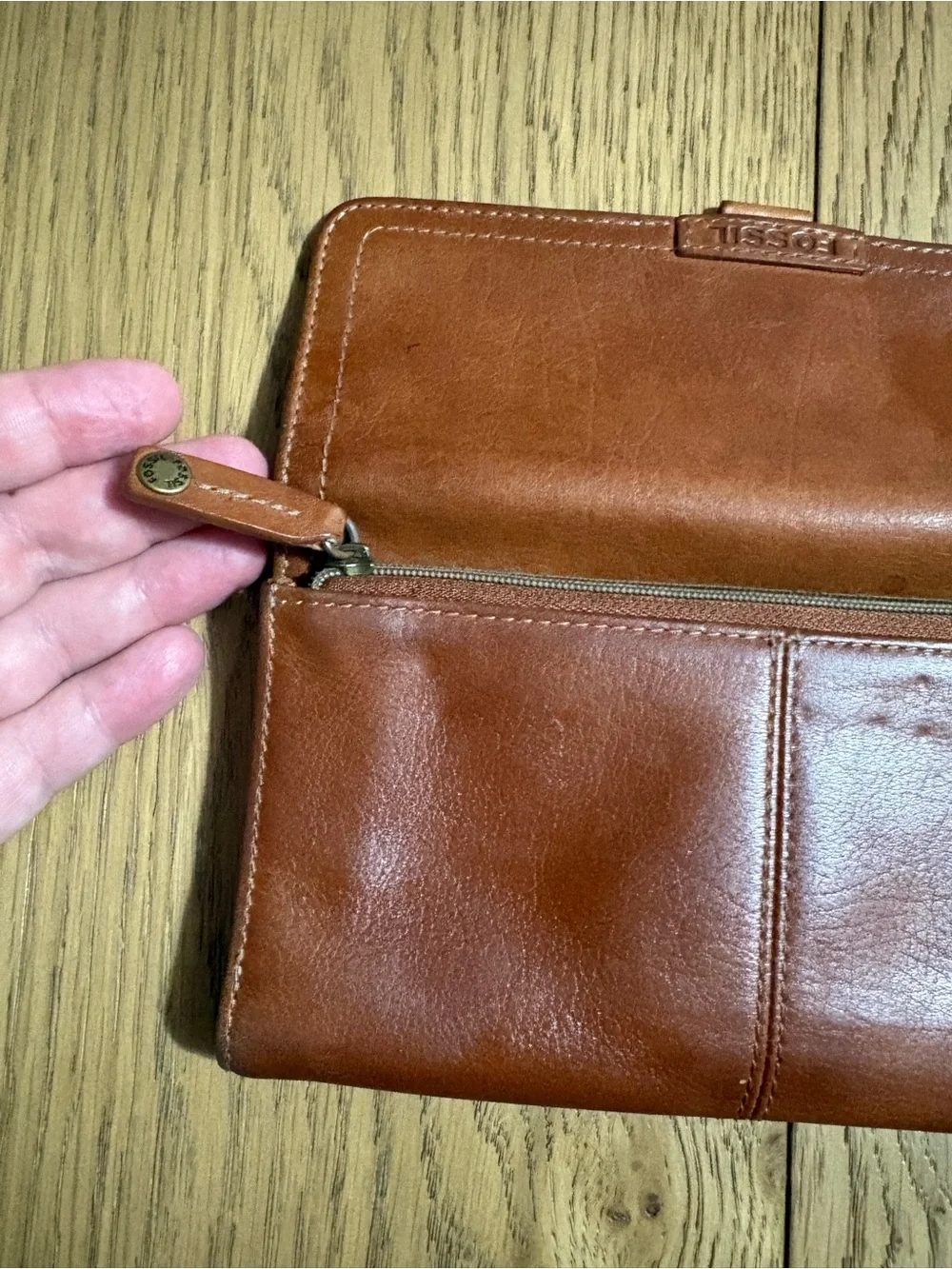 Fossil Rustic Brown Leather Clutch Wallet